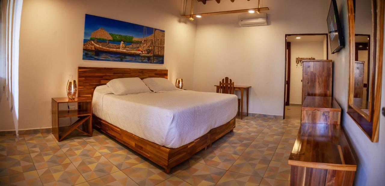Hotel Punta Faro Isla Mucura Bagian luar foto