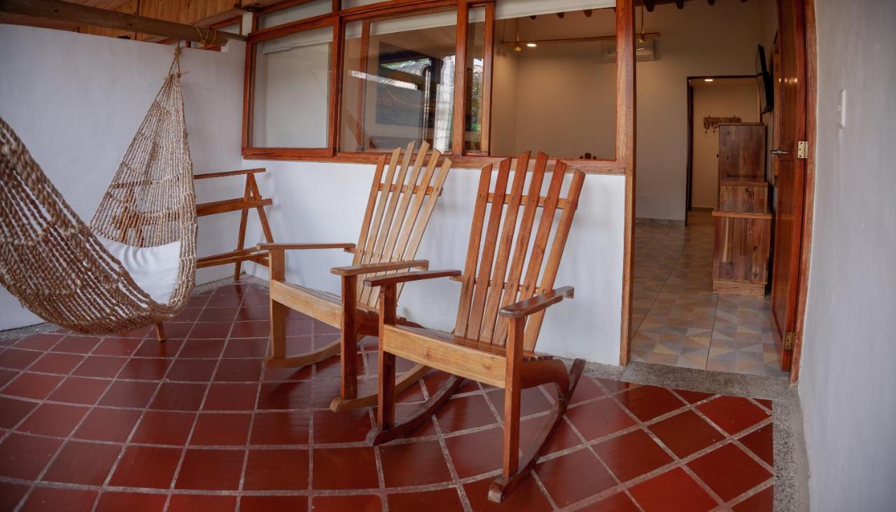 Hotel Punta Faro Isla Mucura Bagian luar foto
